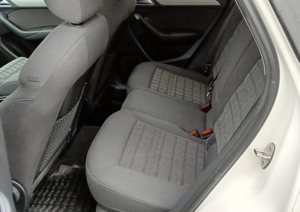 Audi Q3 cena 56000 przebieg: 233047, rok produkcji 2012 z Bielawa małe 596